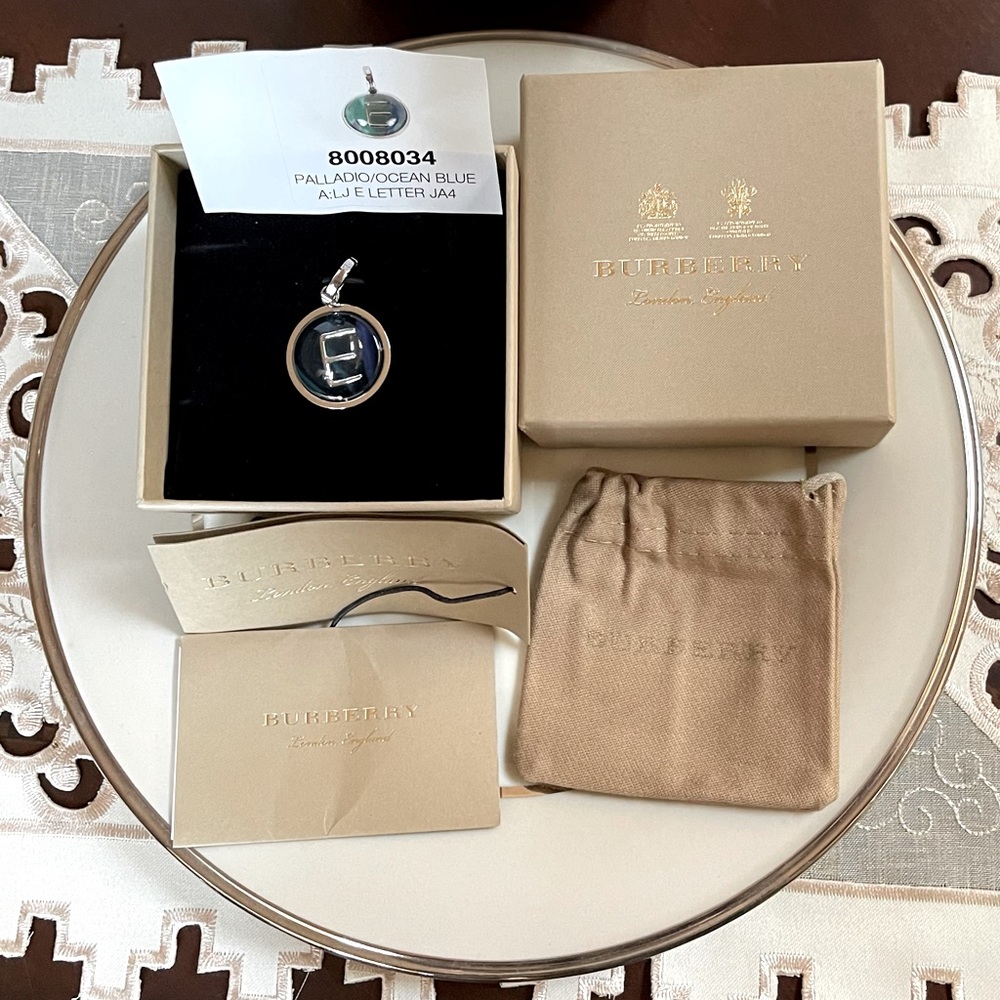 Burberry Initial ‘E’ Puffed Charm